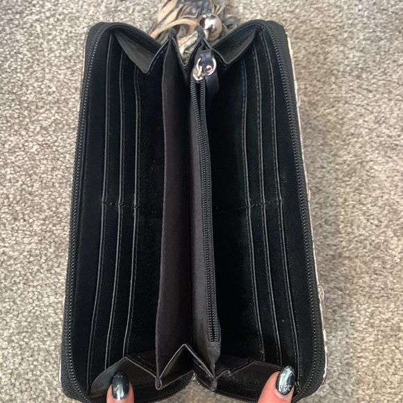 NY & Co wallet and matching chain purse - Picture 5 of 6